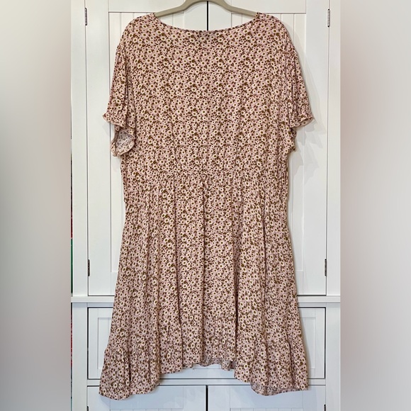 Celkuser Pink Floral Midi Dress - Picture 2 of 6